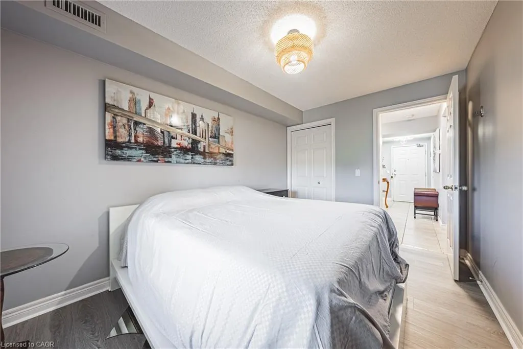 990 Golf Links Road, #308