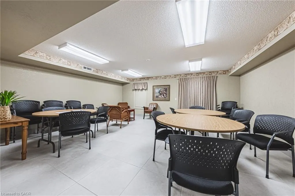 990 Golf Links Road, #308