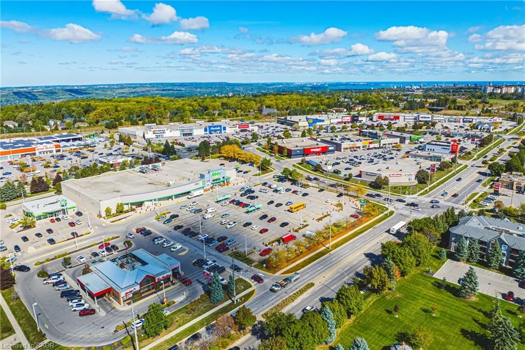 990 Golf Links Road, #308