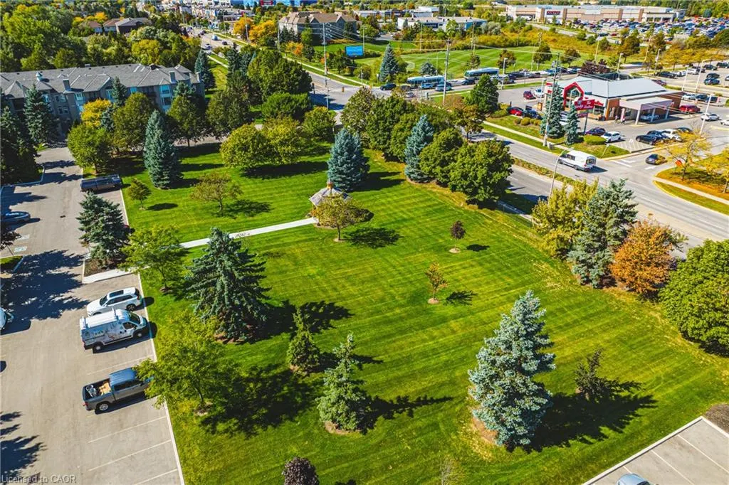 990 Golf Links Road, #308