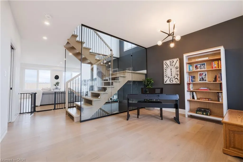 81 Homestead Way