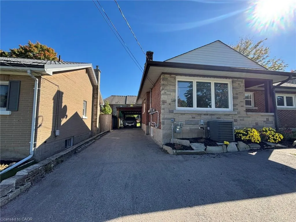 205 Blucher Street, #Lower