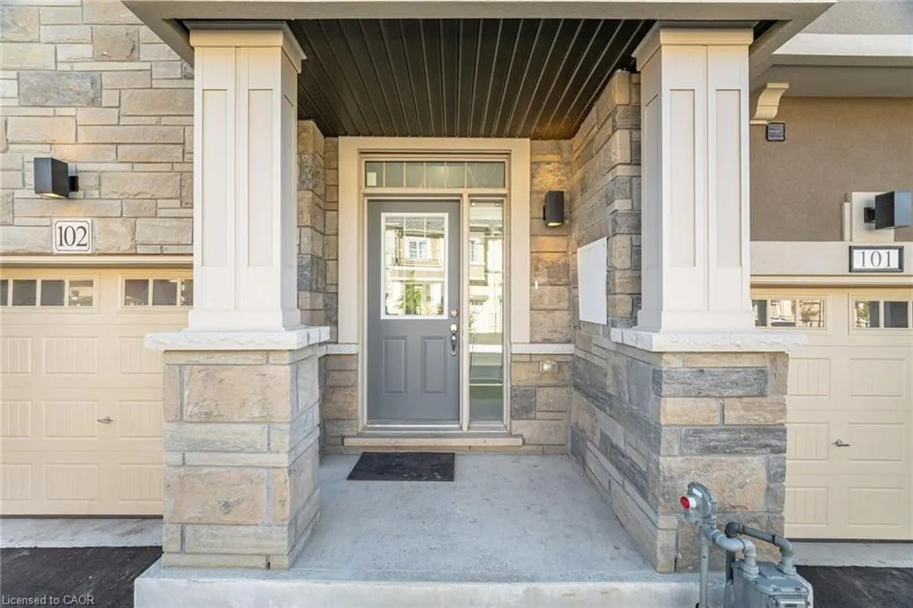 305 Garner Road, #102