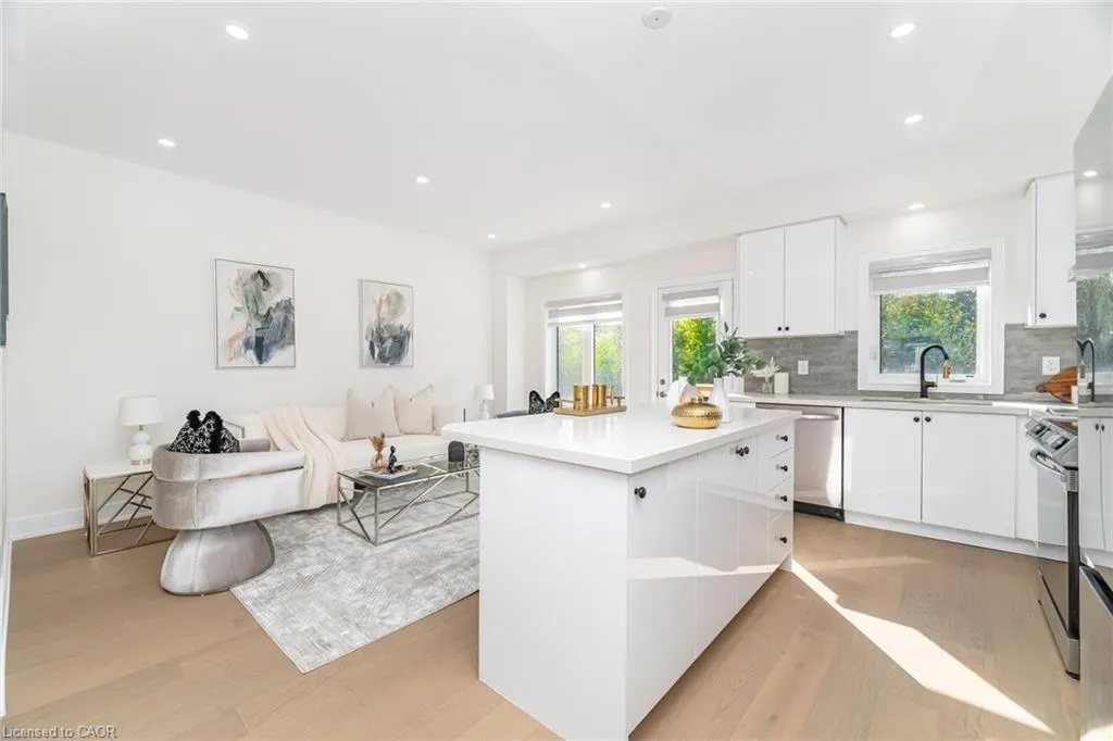 305 Garner Road, #102