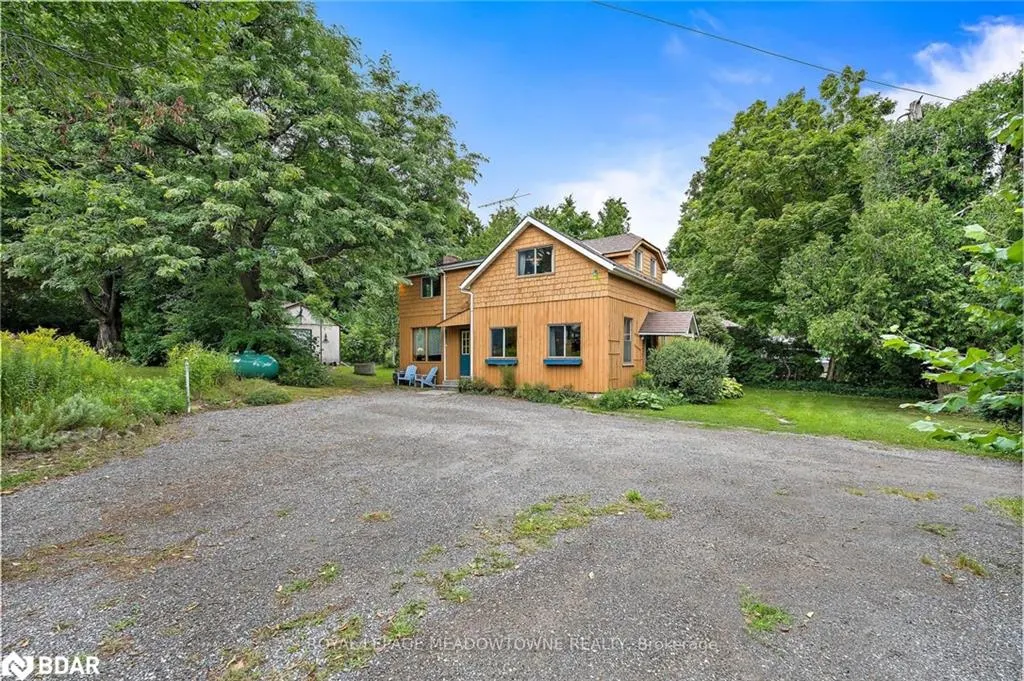 11369 22 Side Road