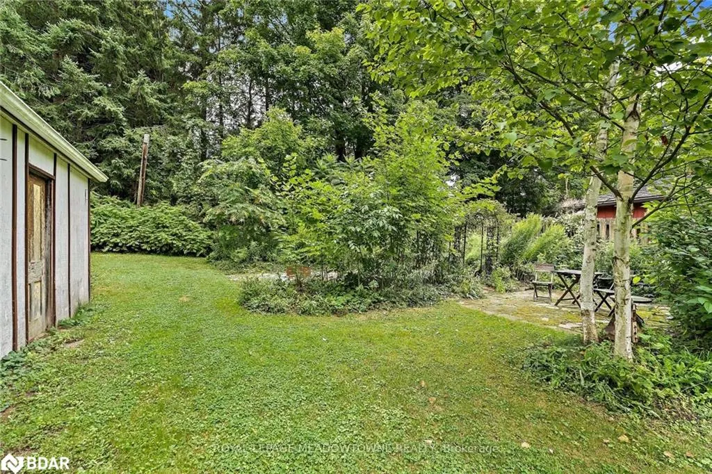 11369 22 Side Road