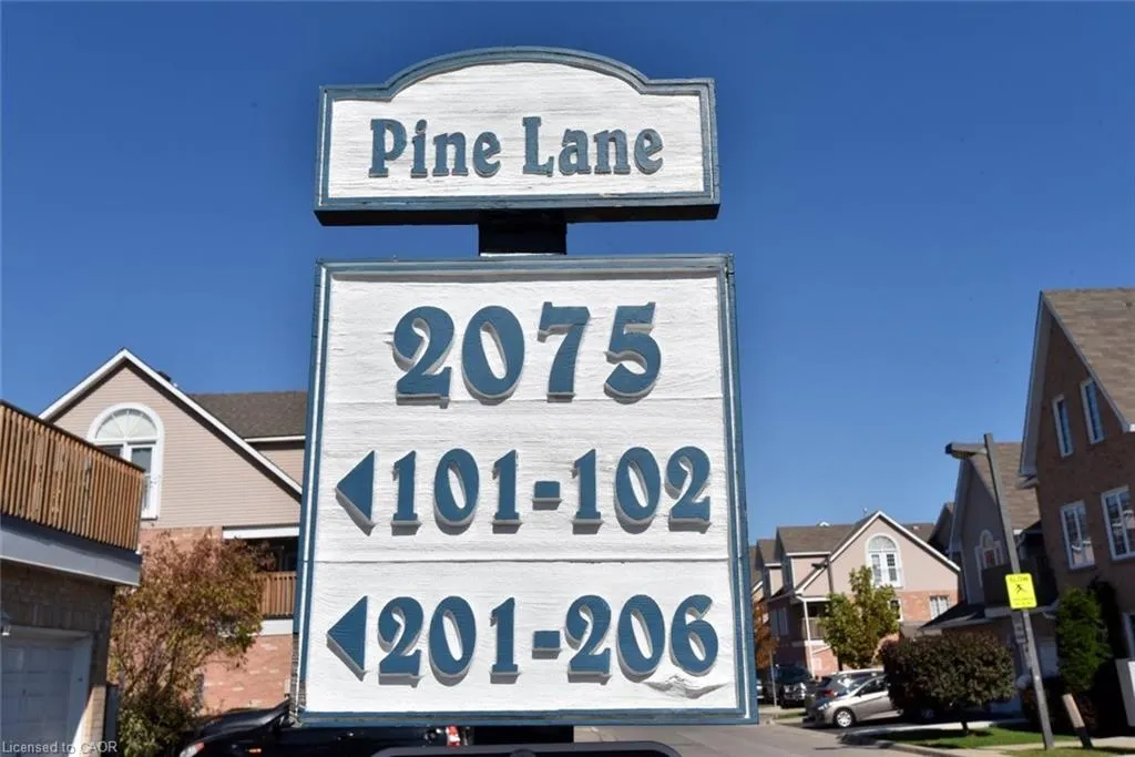 2075 Walkers Line, #203