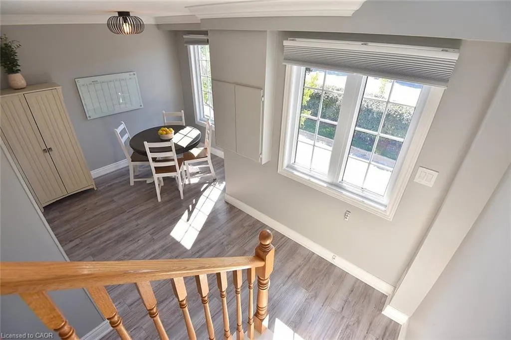 2075 Walkers Line, #203