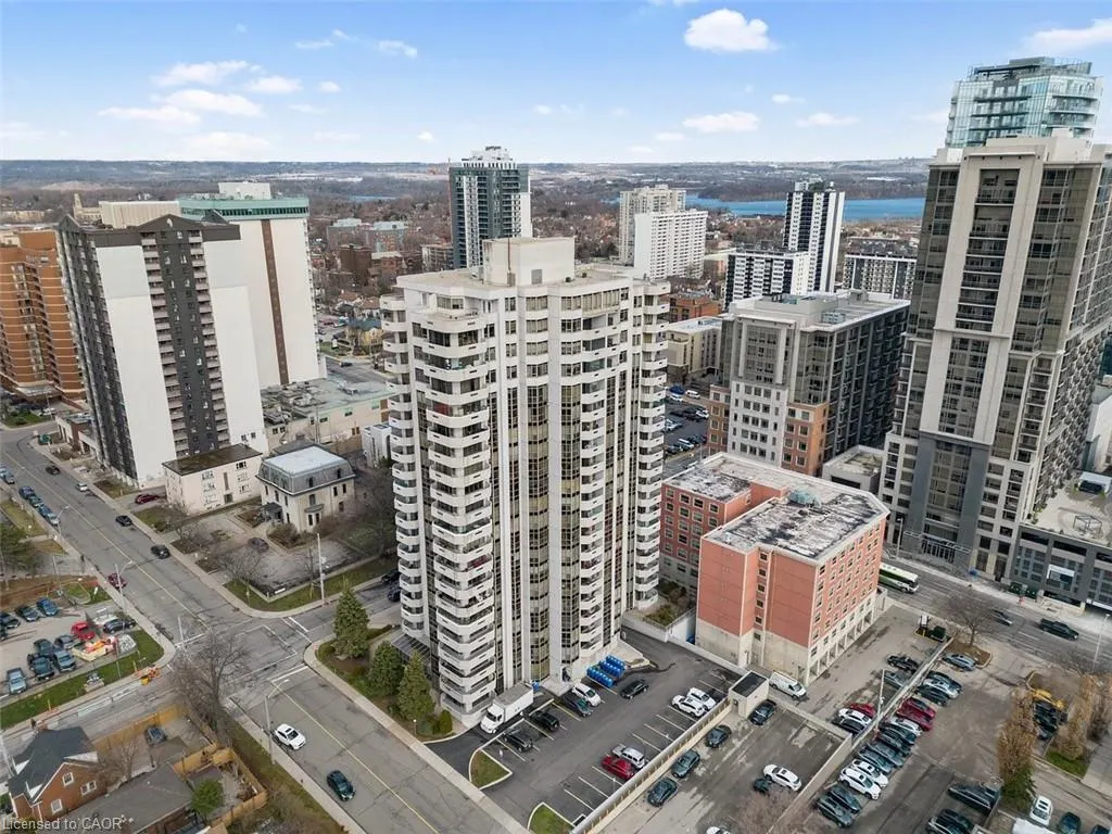 67 Caroline Street S, #102