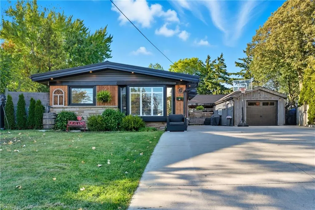17 Carmen Avenue