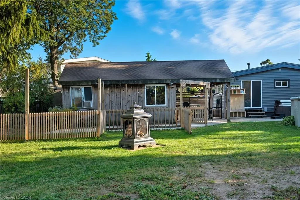 17 Carmen Avenue
