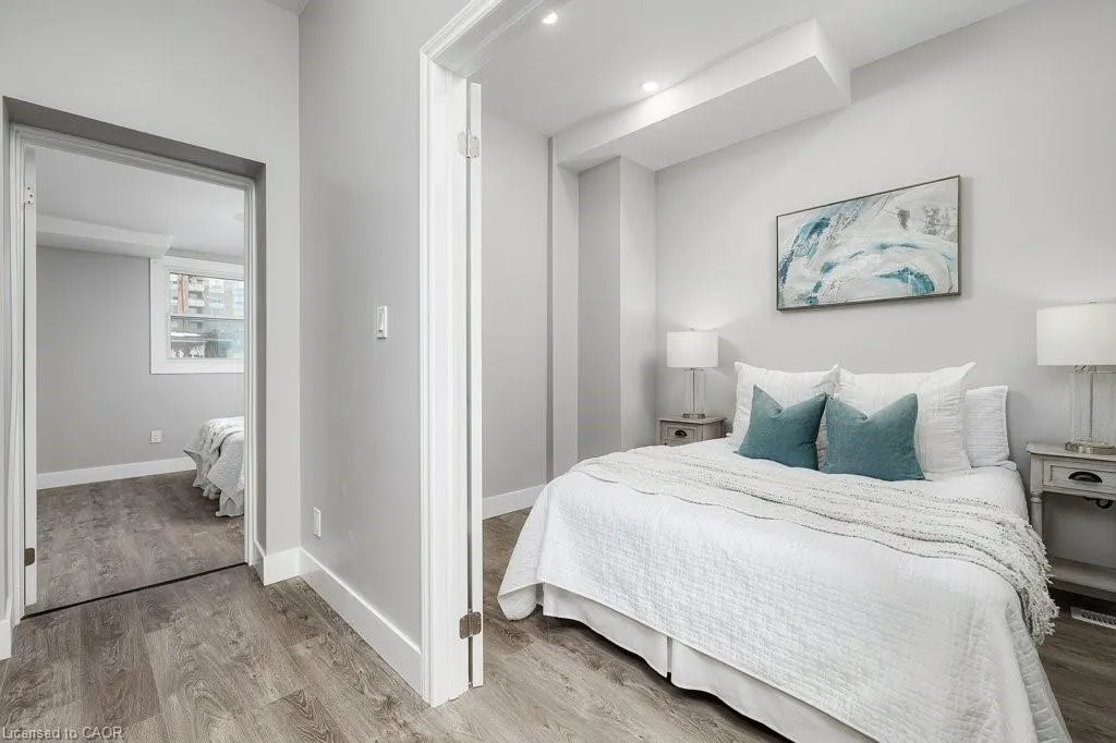 125 Cathcart Street, #LOWER