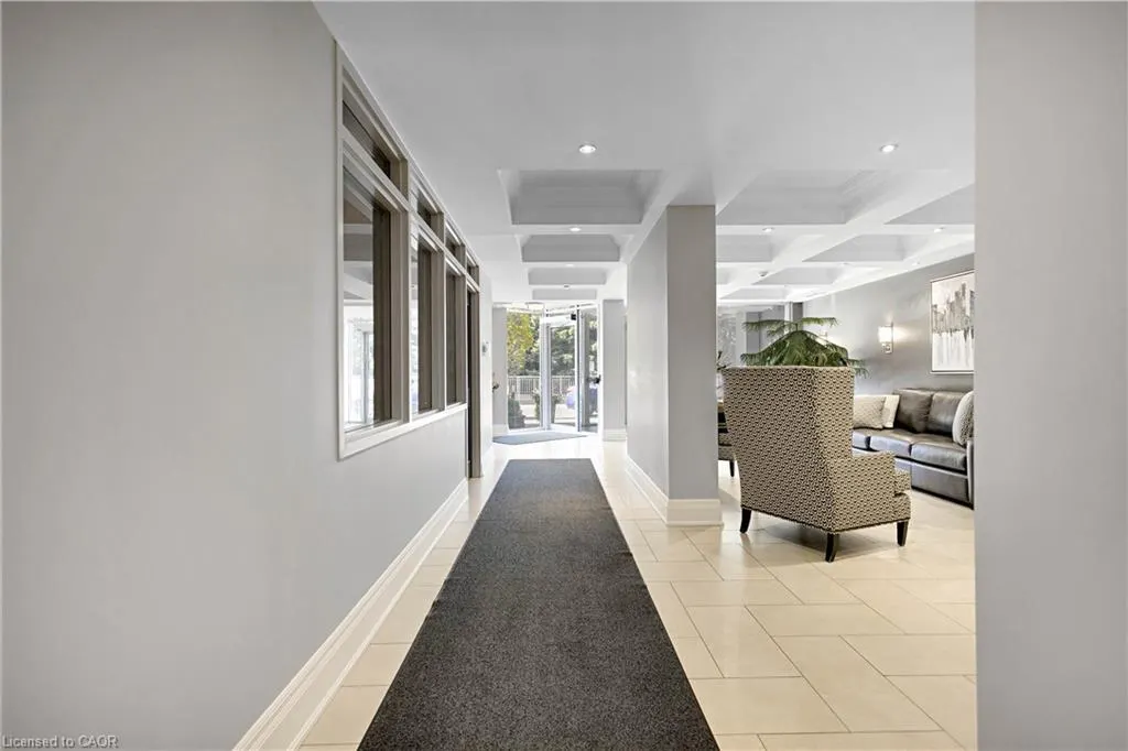 125 Wilson Street W, #108