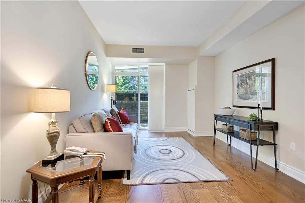 125 Wilson Street W, #108
