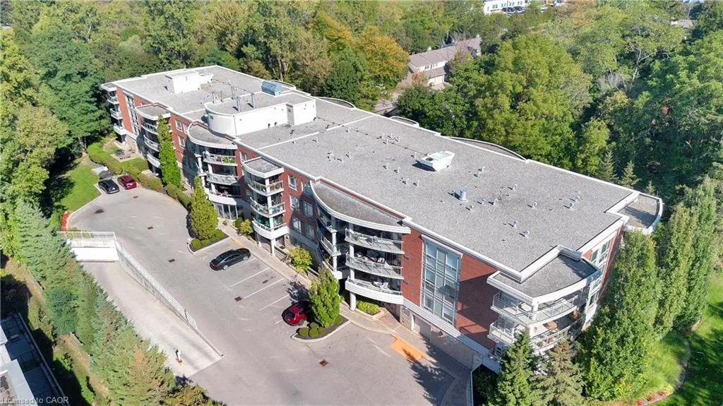 125 Wilson Street W, #108
