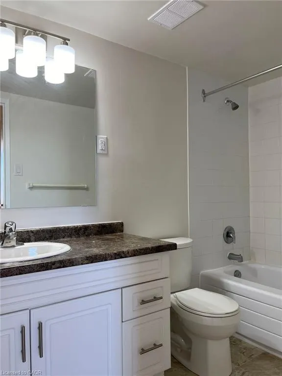 125 Lincoln Road, #301