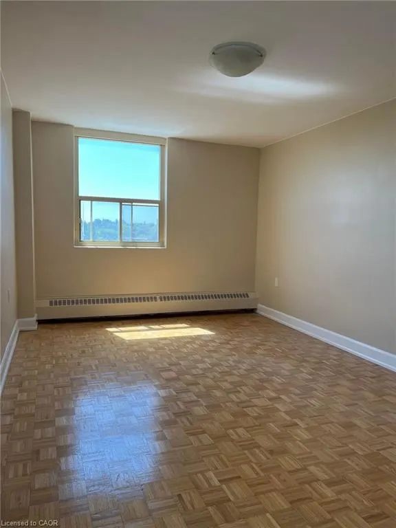 125 Lincoln Road, #301