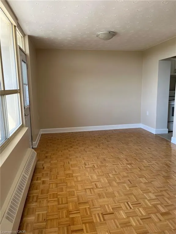 125 Lincoln Road, #301