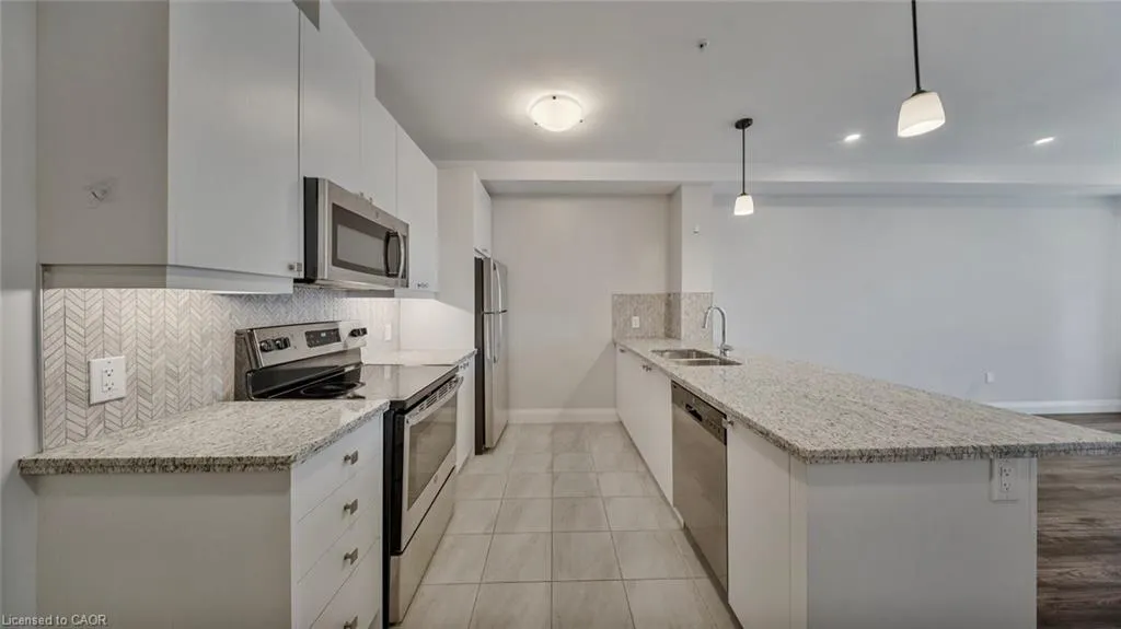 118 King Street E, #520