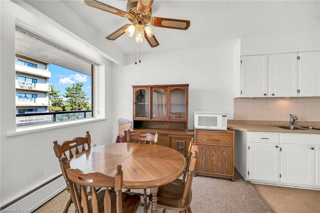 510 Queenston Road, #404