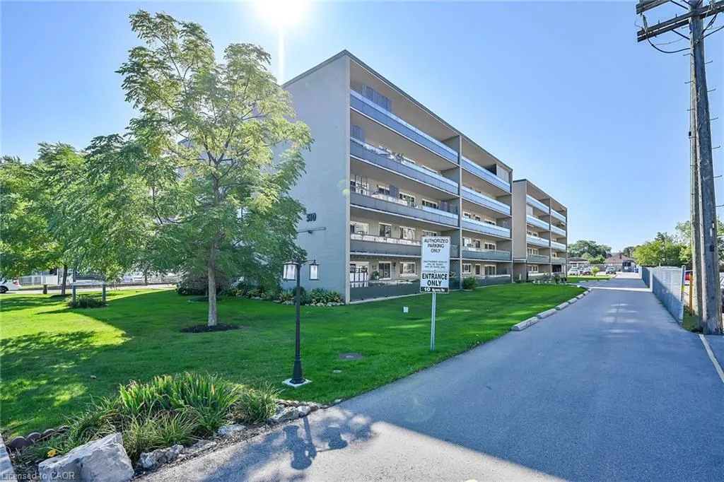 510 Queenston Road, #404