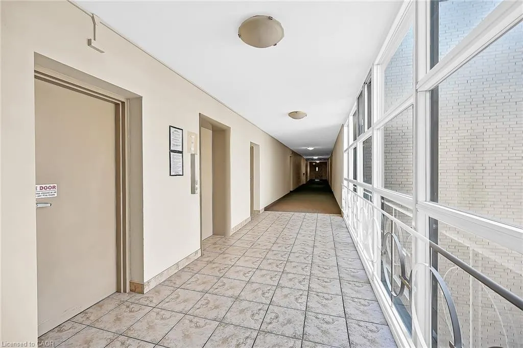 510 Queenston Road, #404