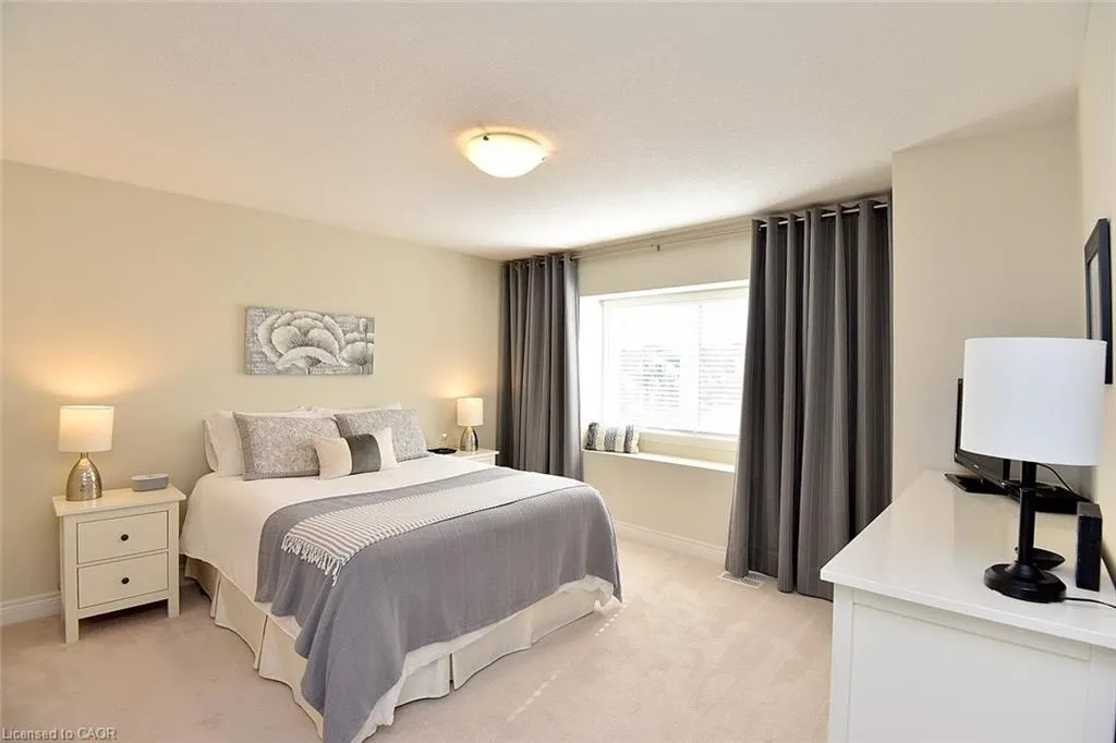 40 Hamilton Street S, #7