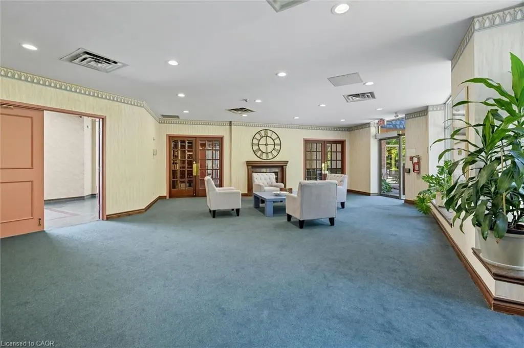 8111 Forest Glen Drive, #524