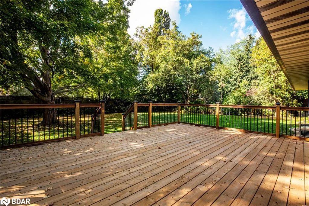 30 Birkbank Drive