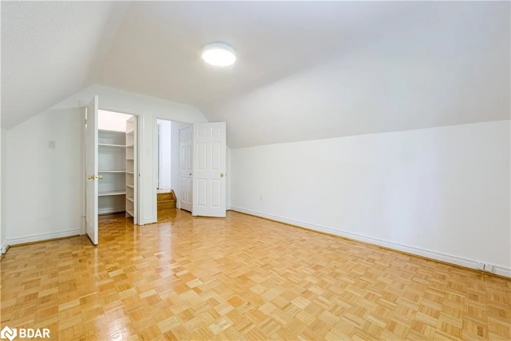30 Birkbank Drive