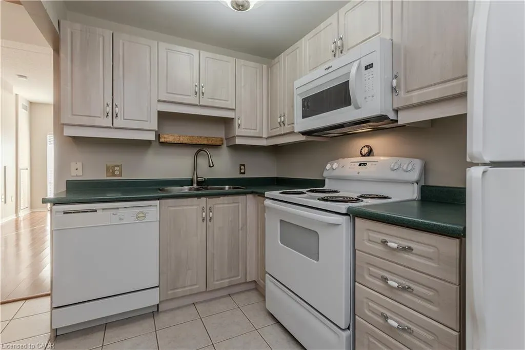 2075 Amherst Heights Drive, #401