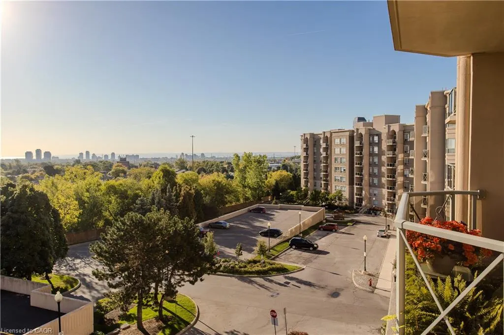 2075 Amherst Heights Drive, #401