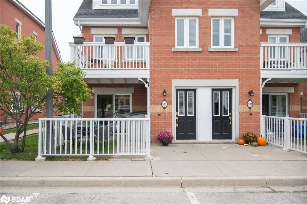 1701 Lampman Avenue, #302