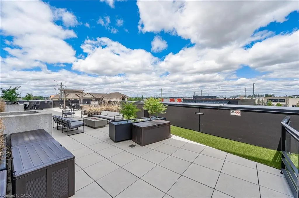 247 Northfield Drive E, #202