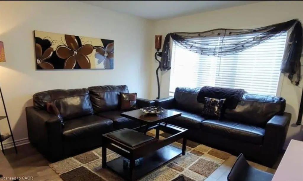 455 Guelph Avenue, #11