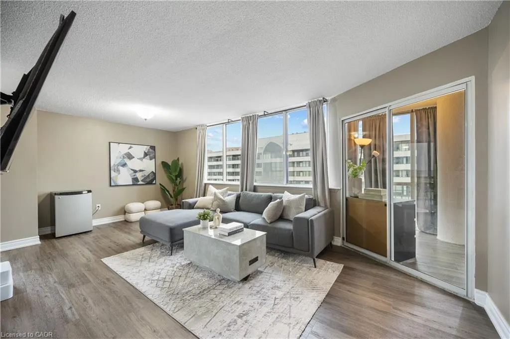 10 Markbrook Lane, #1402