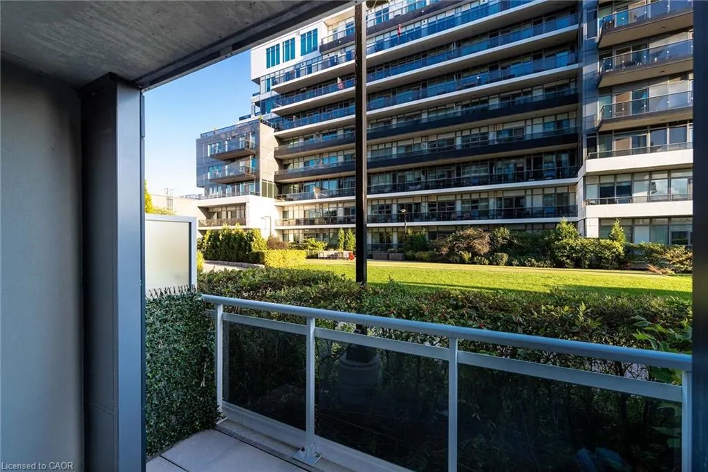 63 Arthur Street S, #205