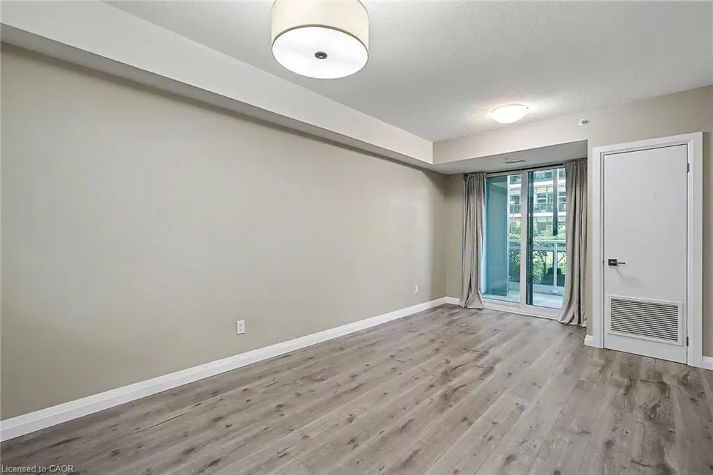 63 Arthur Street S, #205