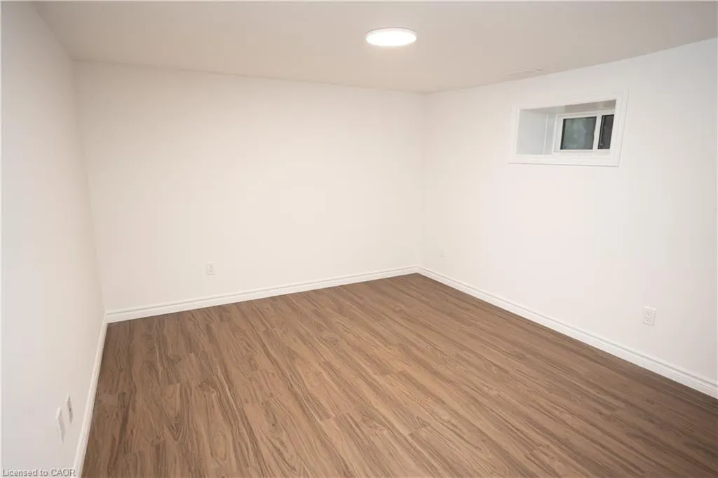 22 Neeve Street, #Lower