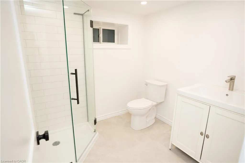 22 Neeve Street, #Lower