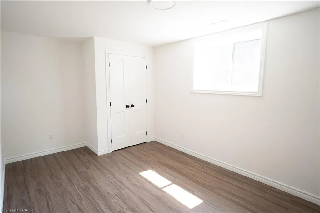 22 Neeve Street, #Lower