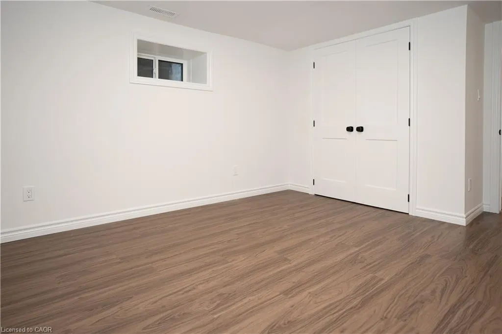 22 Neeve Street, #Lower