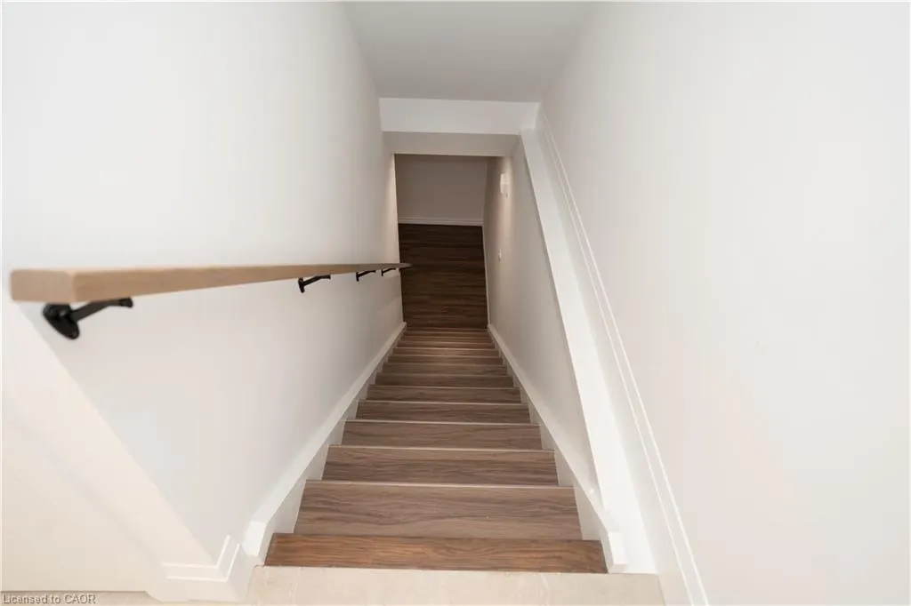 22 Neeve Street, #Lower
