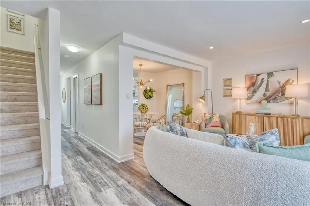 20 Anna Capri Drive, #27