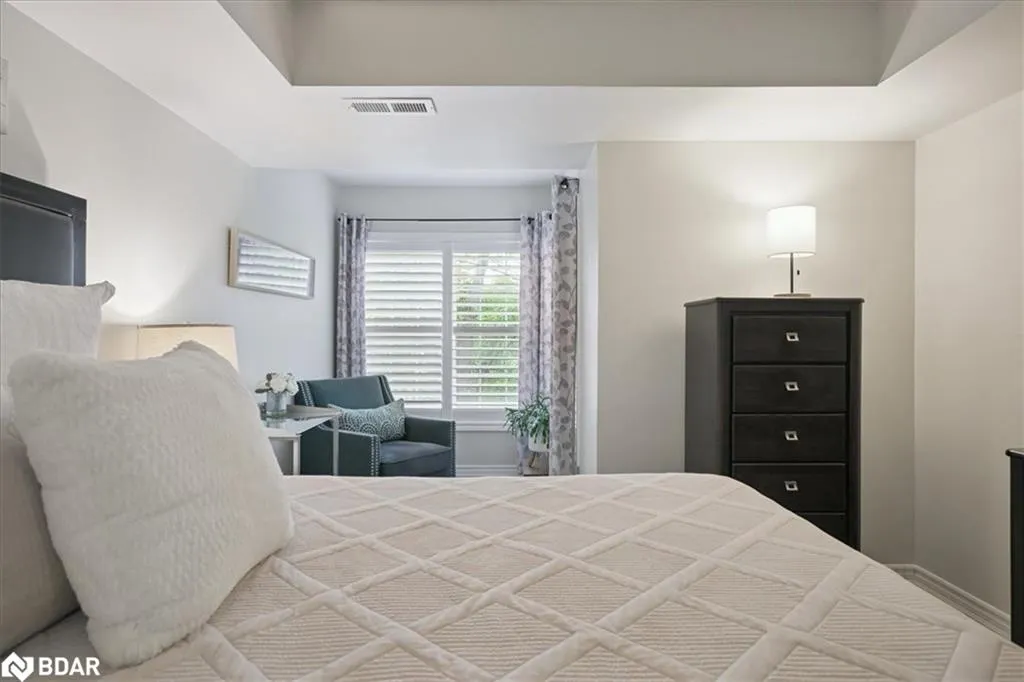 1450 Bishops Gate, #105
