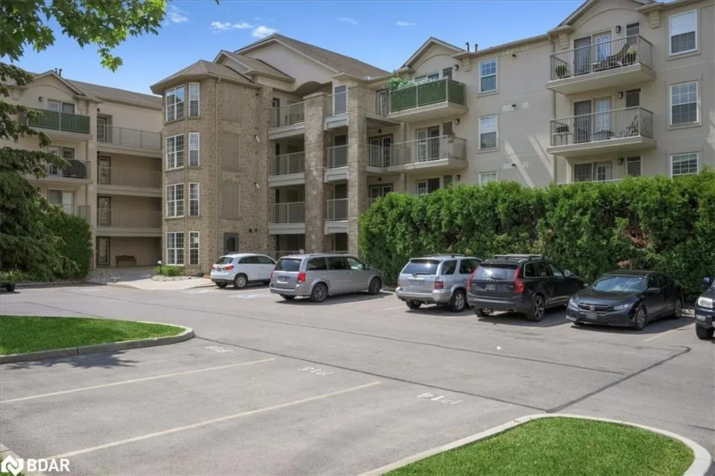 1450 Bishops Gate, #105