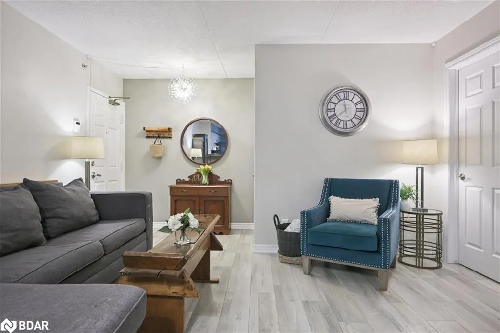 1450 Bishops Gate, #105