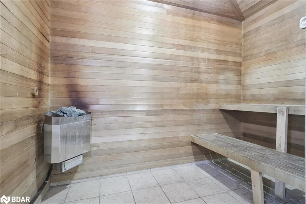 1450 Bishops Gate, #105