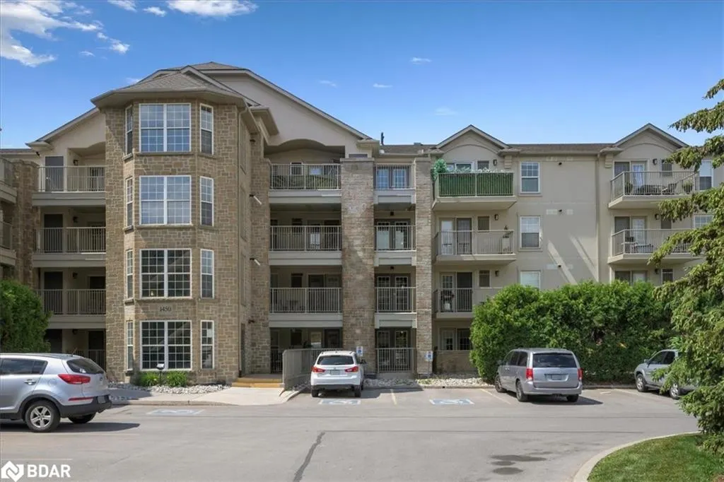 1450 Bishops Gate, #105