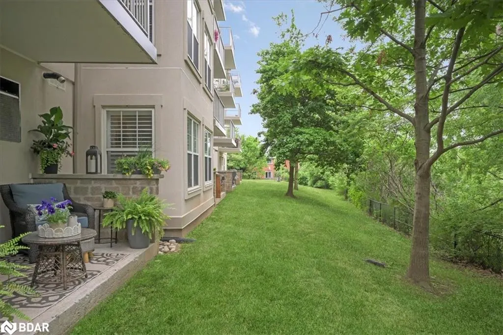 1450 Bishops Gate, #105